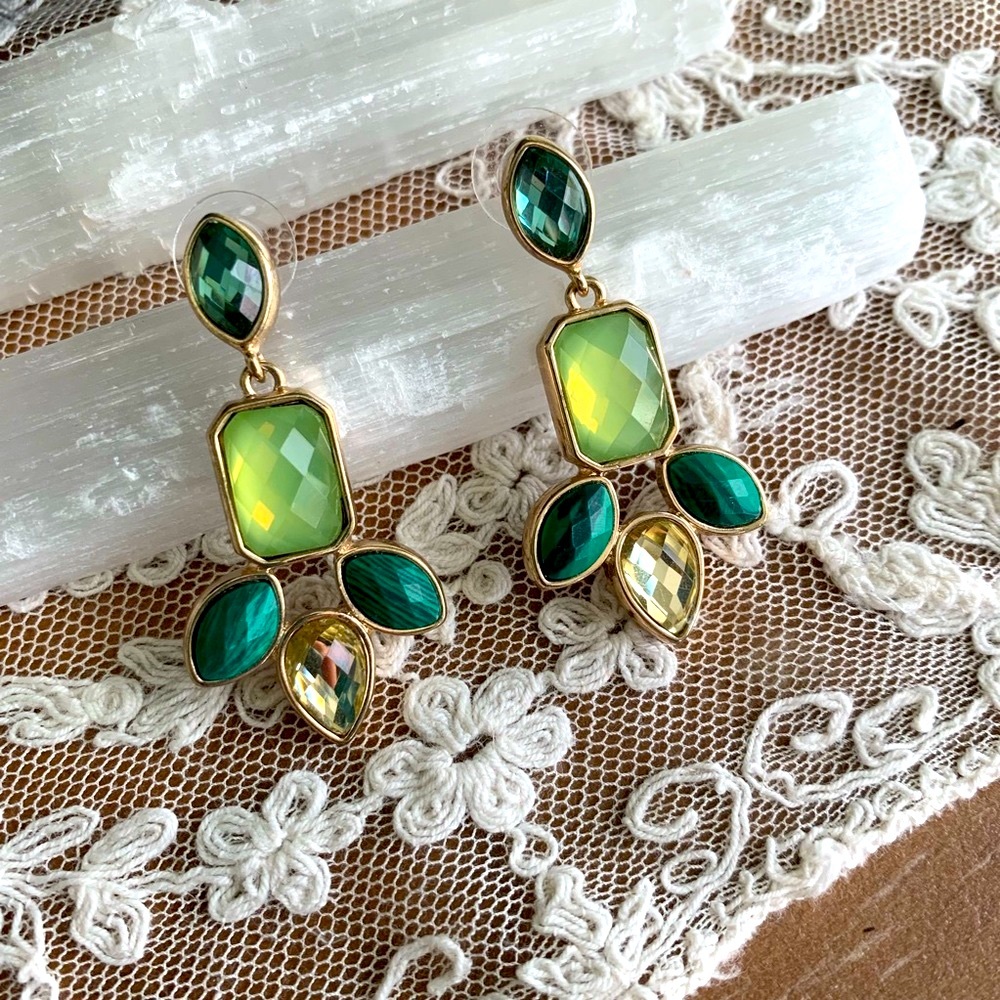 Statement Fashion Earrings - Picture 1 of 3